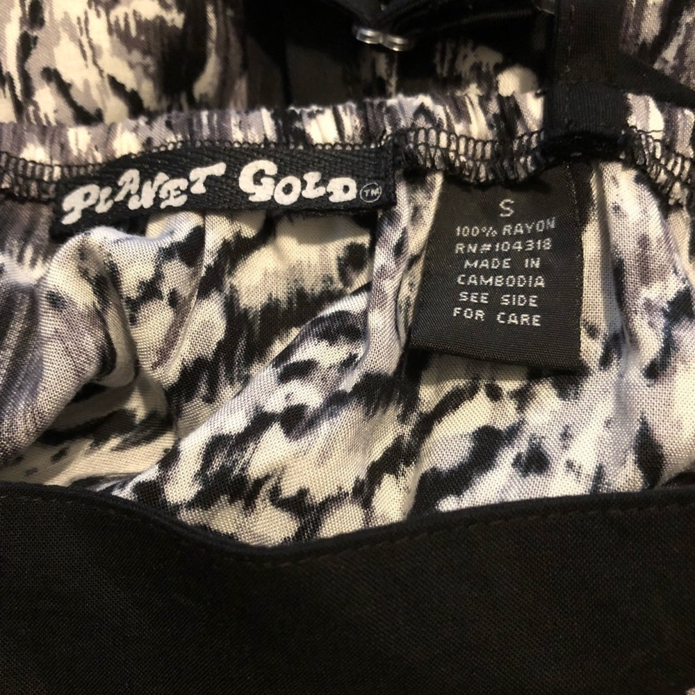⭐️ Planet Gold Dress - Picture 5 of 6